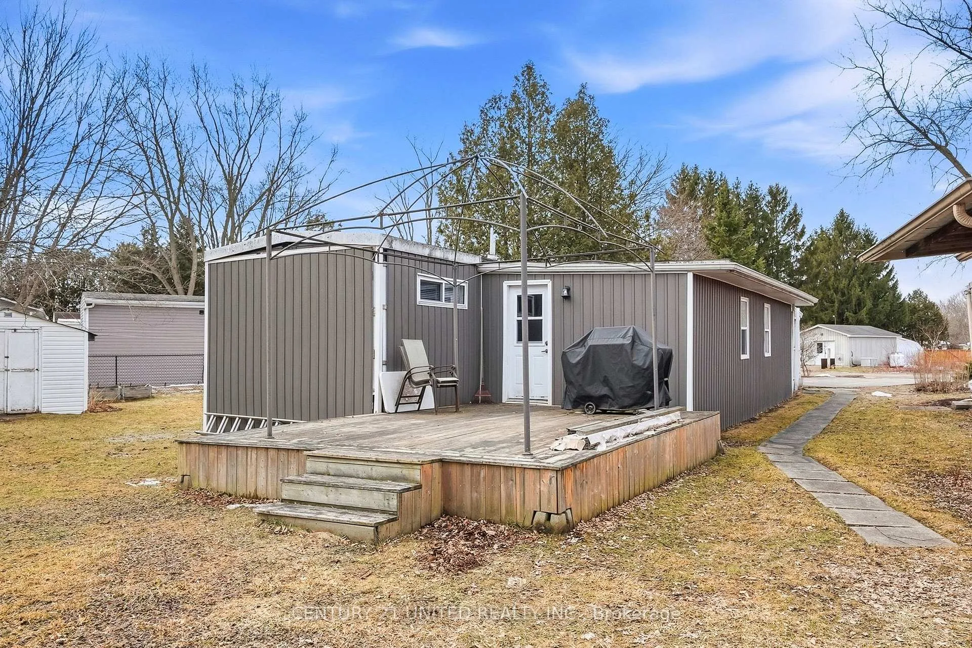 Photo 43 of 49 Hillview Drive, Hamilton Township, Rural Hamilton — HOMEH