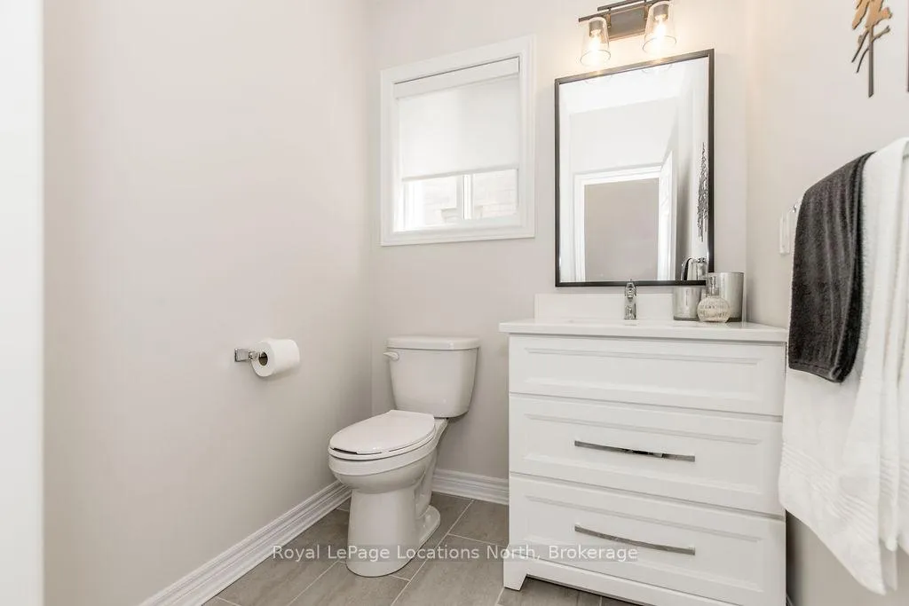 Photo 4 of 37 Shipley Avenue, Collingwood — HOMEH