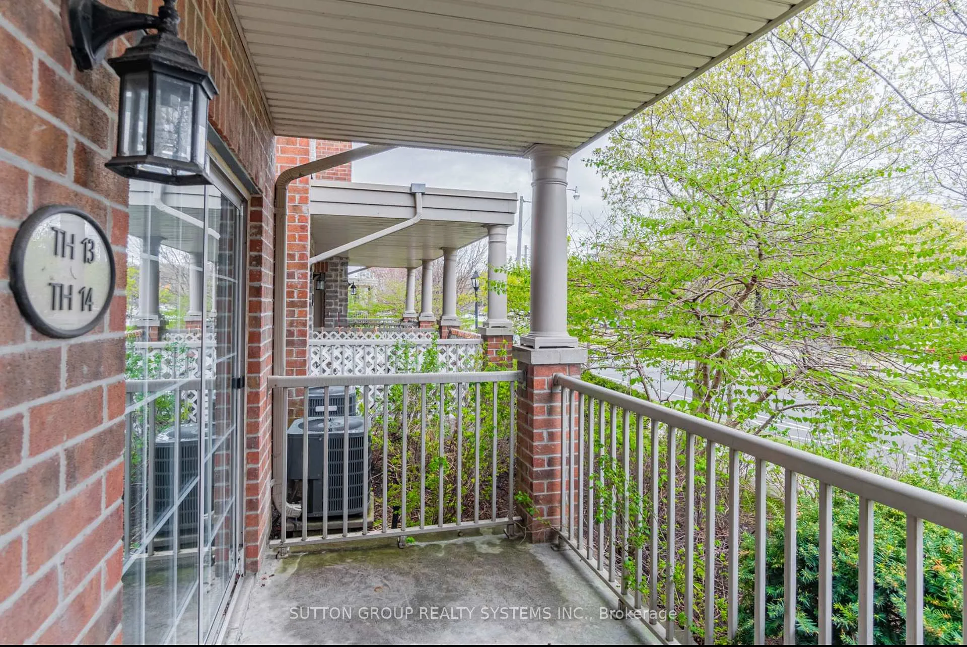 Photo 3 of Unit TH 13, 93 The Queensway Avenue, Toronto, High Park-Swansea — HOMEH
