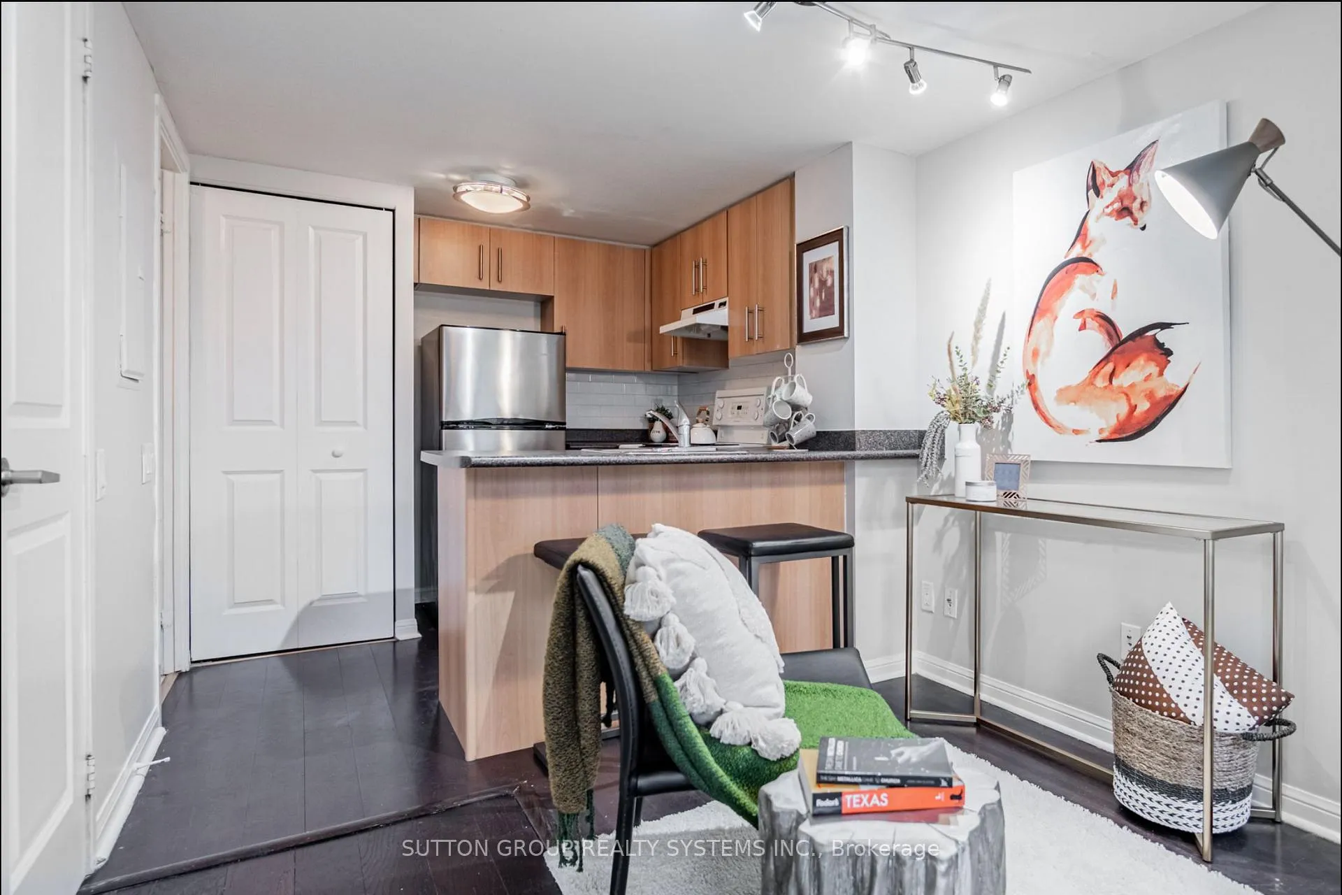 Photo 12 of Unit TH 13, 93 The Queensway Avenue, Toronto, High Park-Swansea — HOMEH