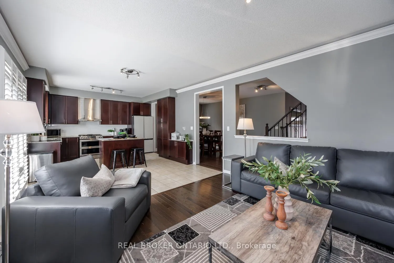 Photo 11 of 39 Harvey Jones Avenue, Clarington, Bowmanville — HOMEH