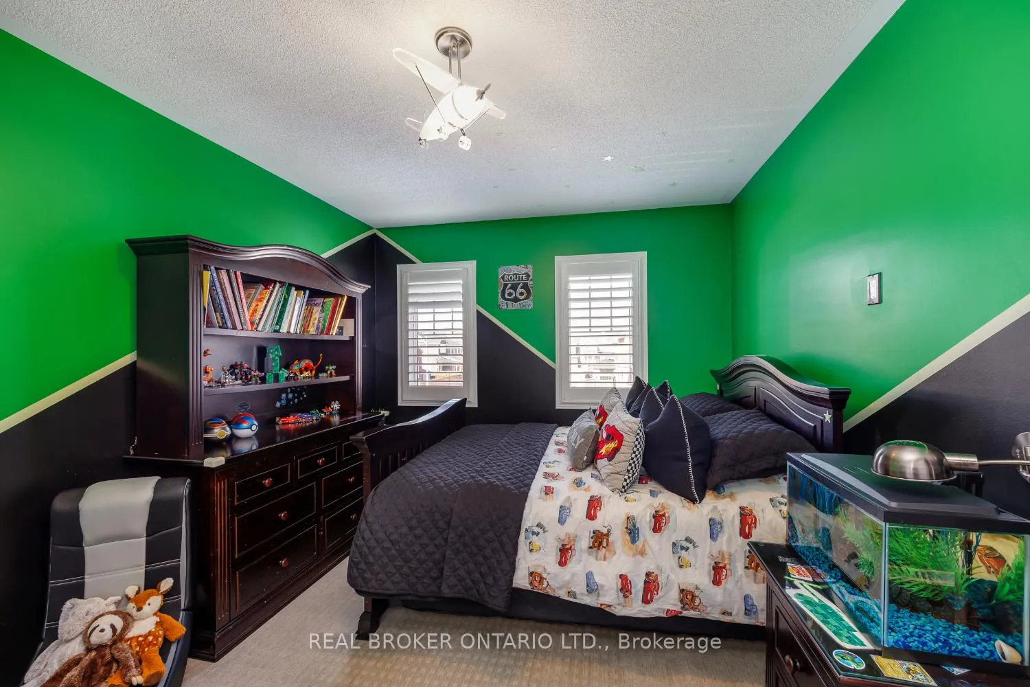 Photo 27 of 39 Harvey Jones Avenue, Clarington, Bowmanville — HOMEH