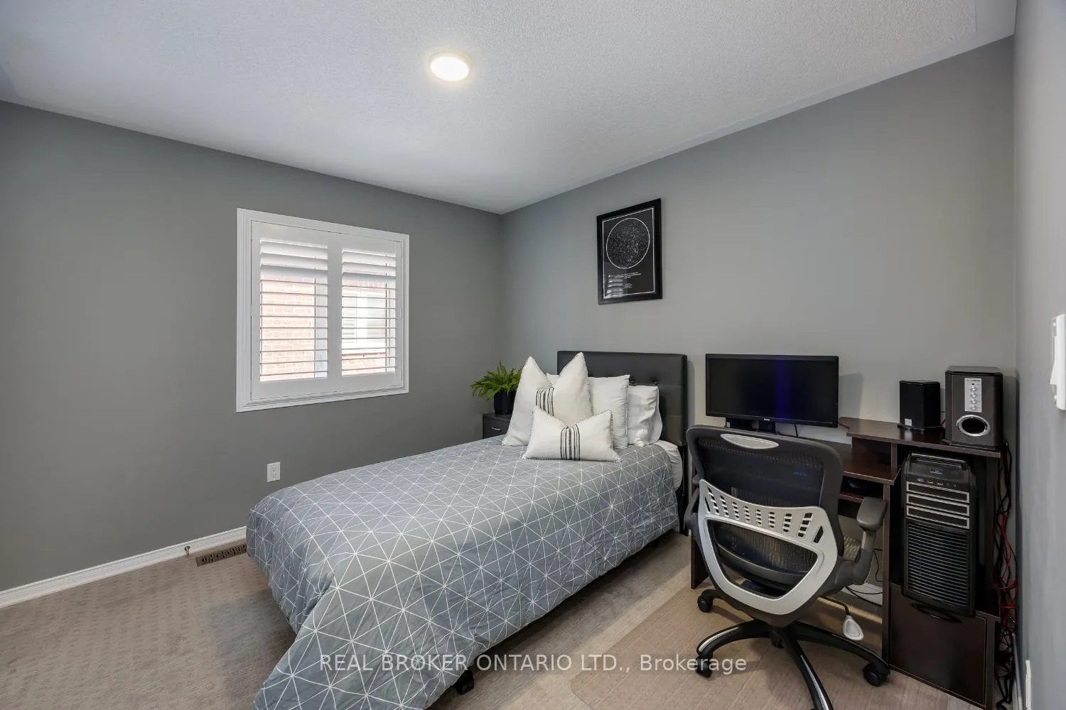 Photo 31 of 39 Harvey Jones Avenue, Clarington, Bowmanville — HOMEH
