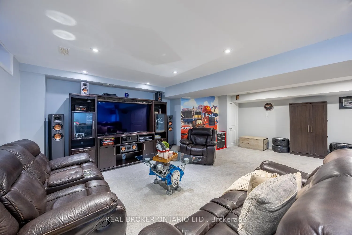 Photo 33 of 39 Harvey Jones Avenue, Clarington, Bowmanville — HOMEH