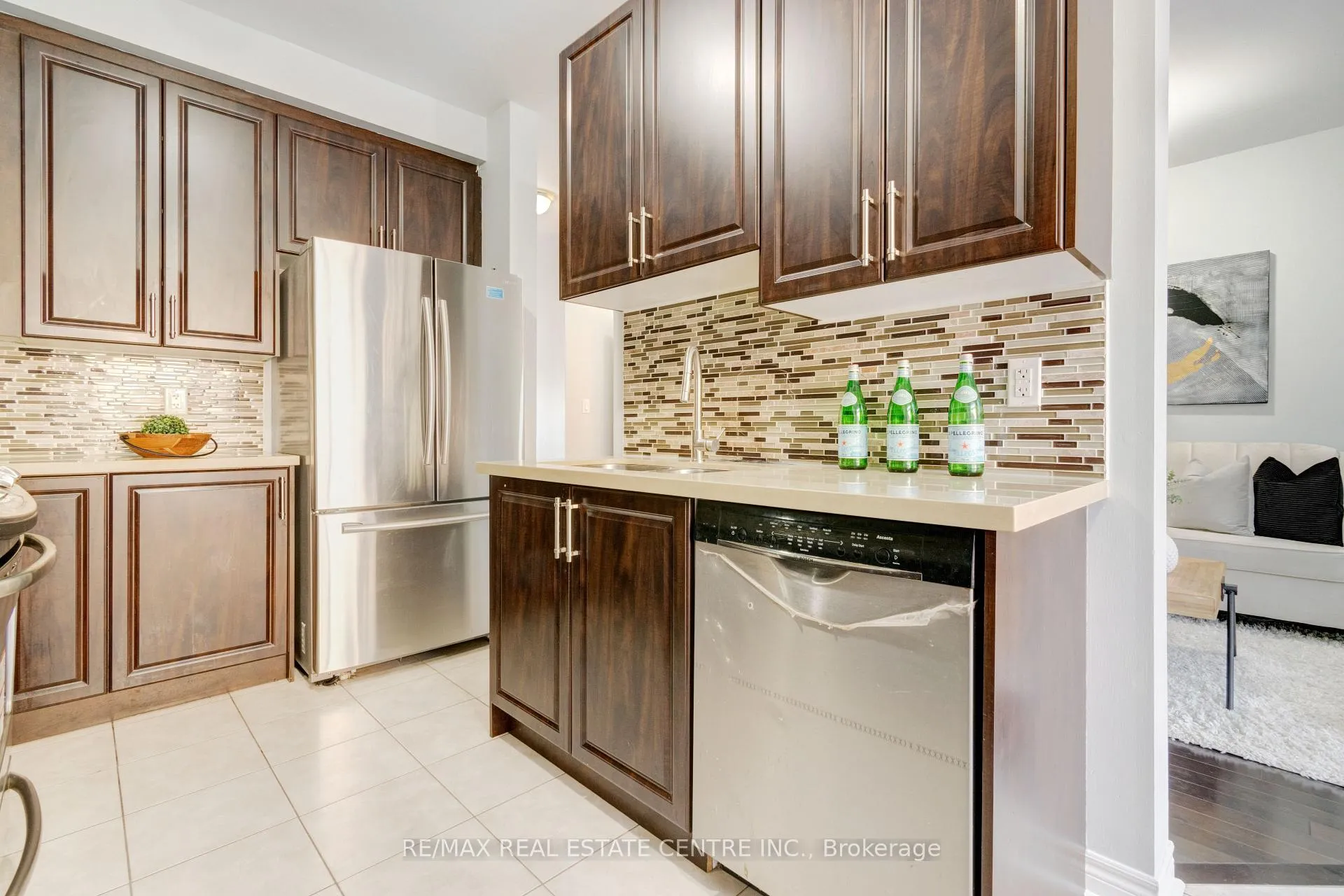 Photo 22 of 49 Wardsville Drive, Brampton, Bram West — HOMEH