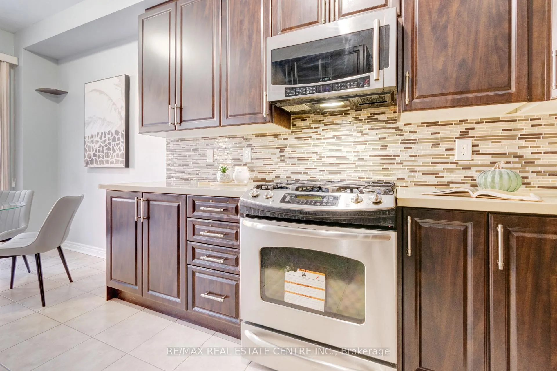 Photo 25 of 49 Wardsville Drive, Brampton, Bram West — HOMEH
