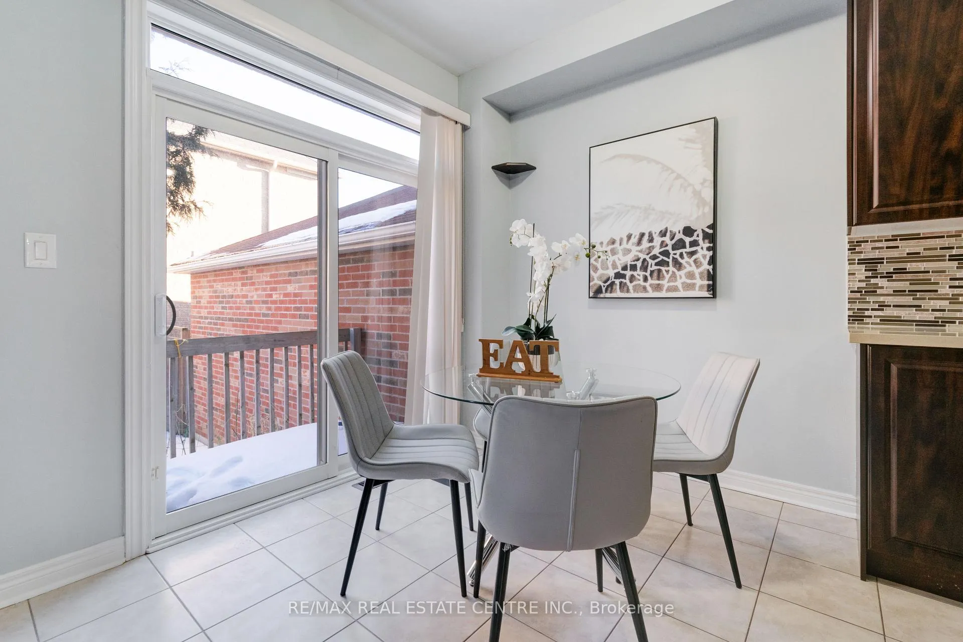 Photo 28 of 49 Wardsville Drive, Brampton, Bram West — HOMEH