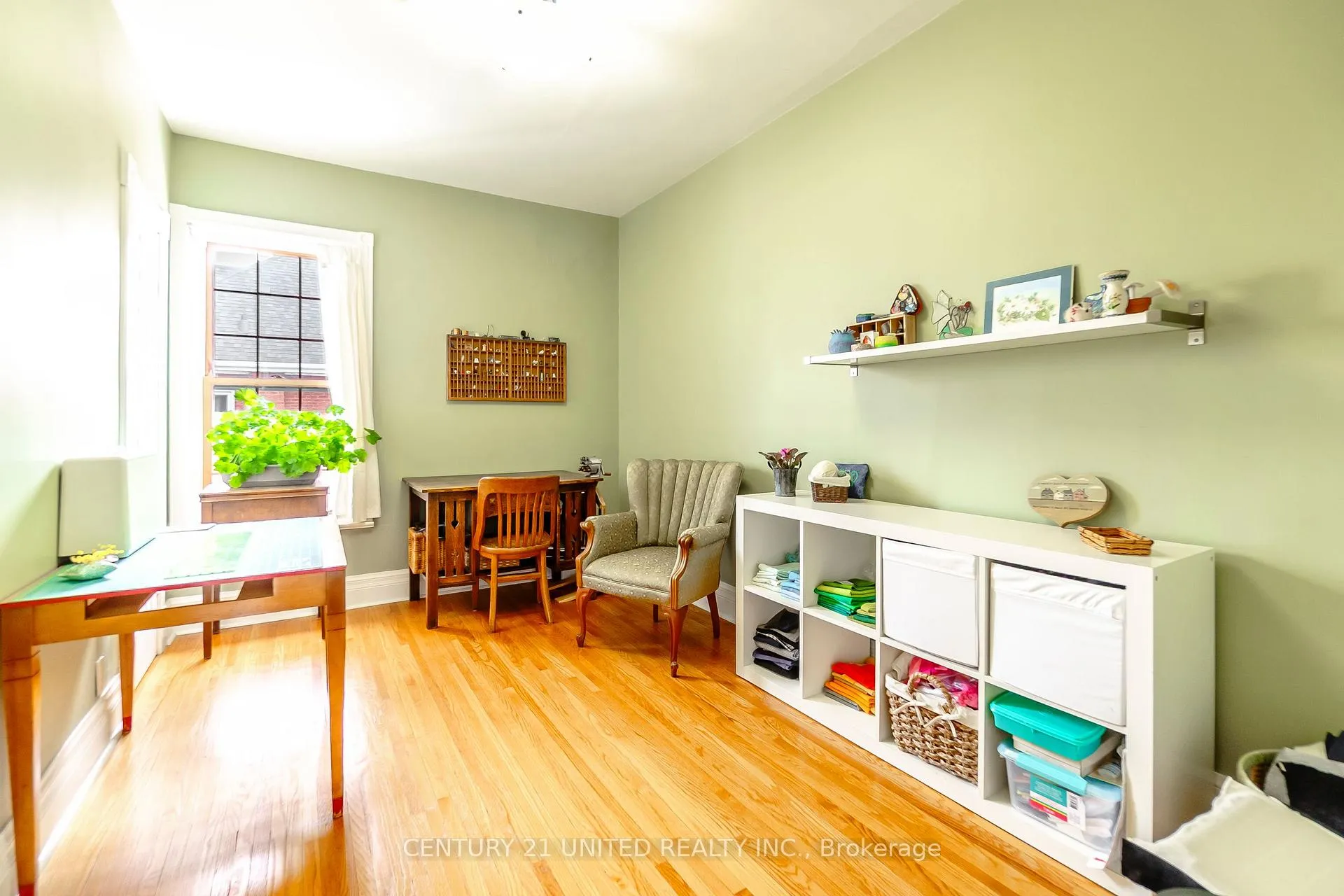 Photo 19 of 558 Gilmour Street, Peterborough, Town Ward 3 — HOMEH