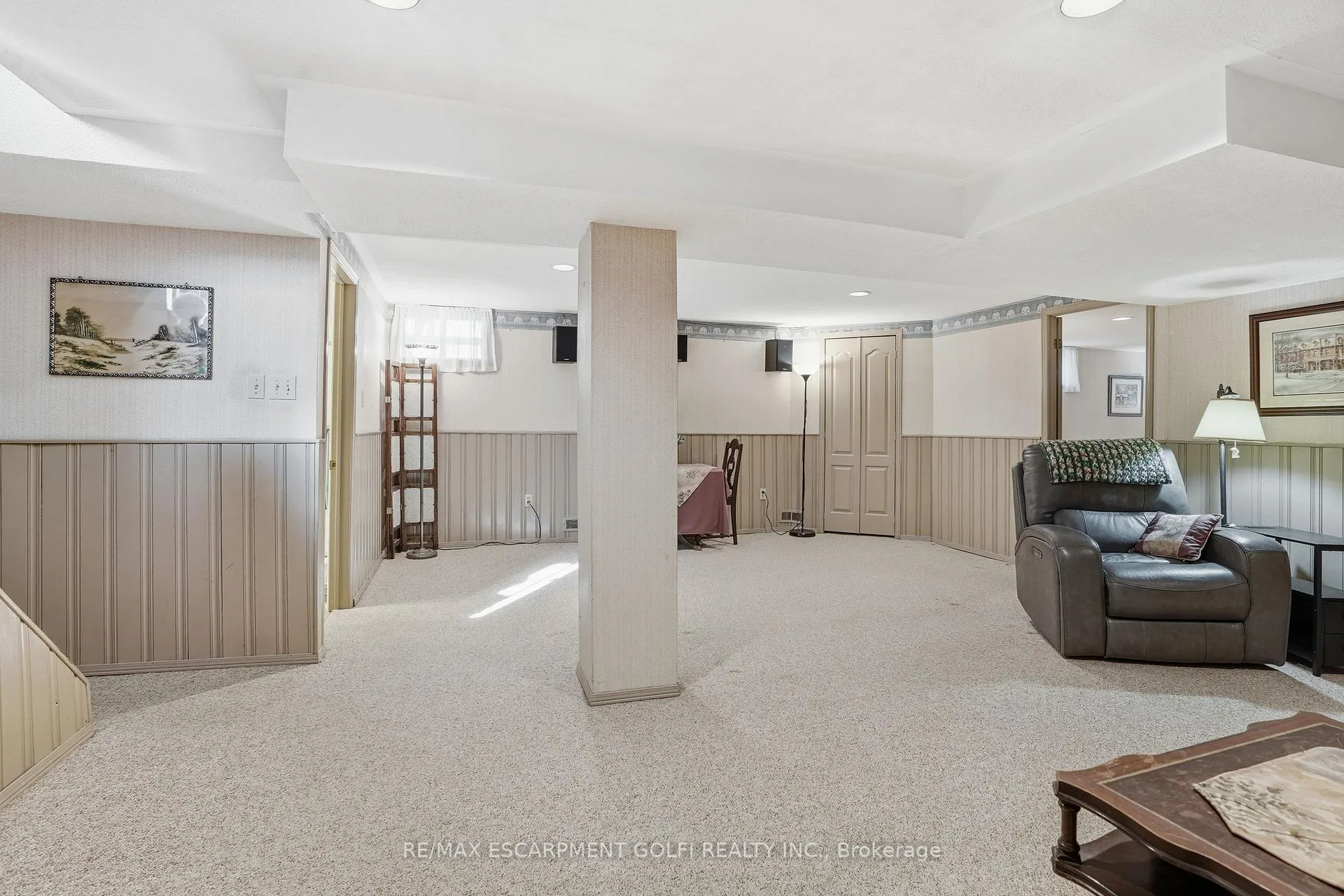 Photo 21 of 4108 Barry Drive, Lincoln, Beamsville — HOMEH