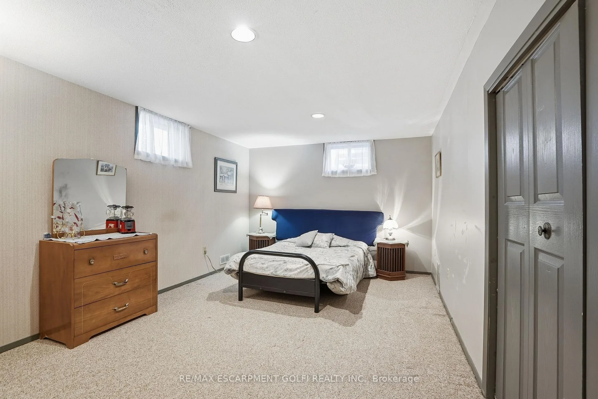 Photo 22 of 4108 Barry Drive, Lincoln, Beamsville — HOMEH
