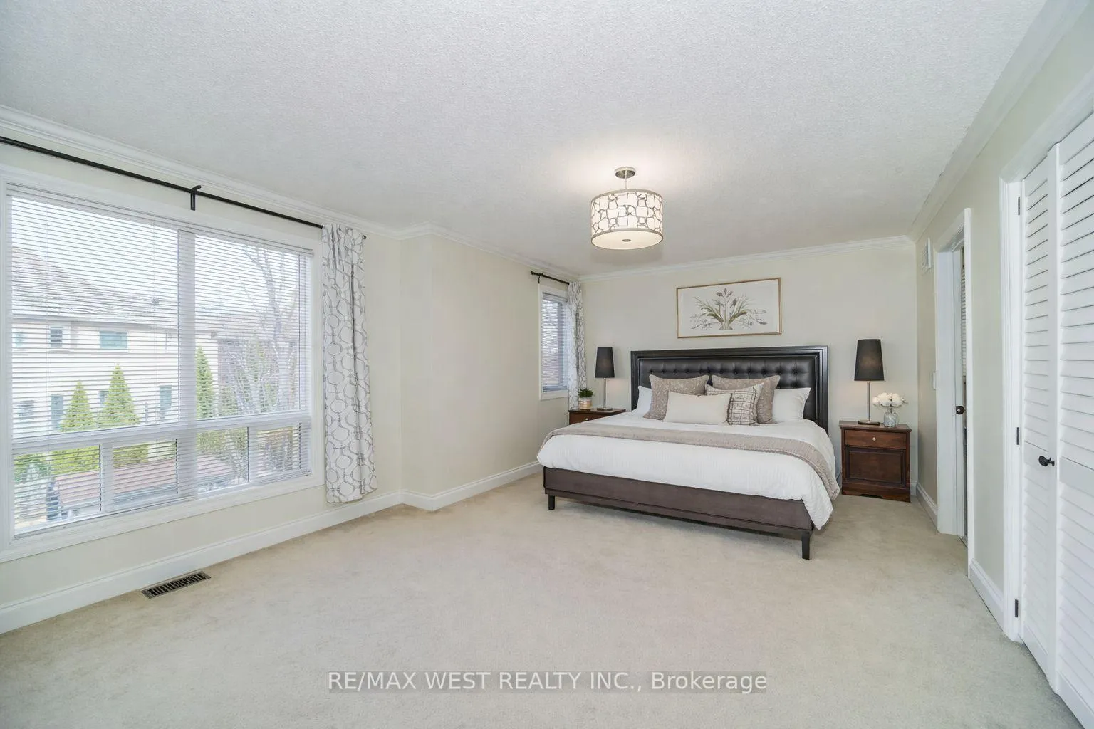 Photo 10 of 181 Thicket Crescent, Pickering, Highbush — HOMEH