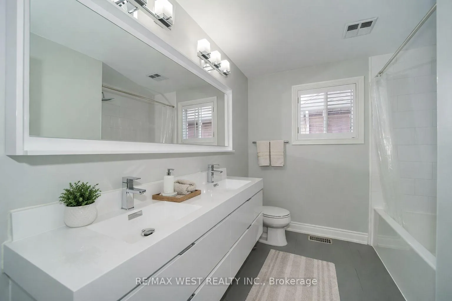 Photo 14 of 181 Thicket Crescent, Pickering, Highbush — HOMEH
