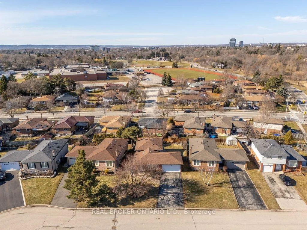 Photo 30 of 273 Oriole Court, Milton, Old Milton — HOMEH