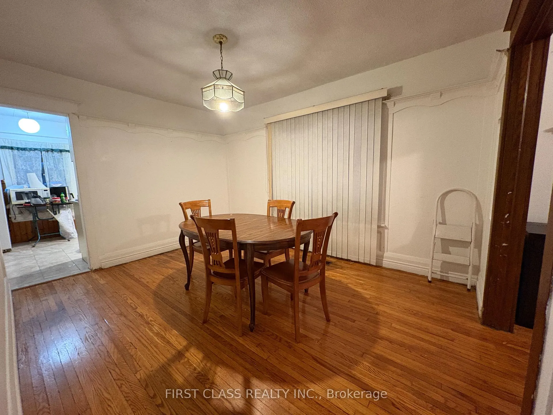 Photo 4 of 2471 Gerrard Street E, Toronto, East End-Danforth — HOMEH