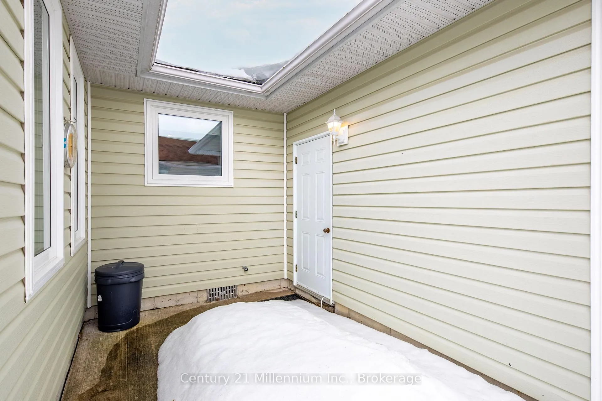 Photo 31 of 20 Illinois Crescent, Wasaga Beach — HOMEH