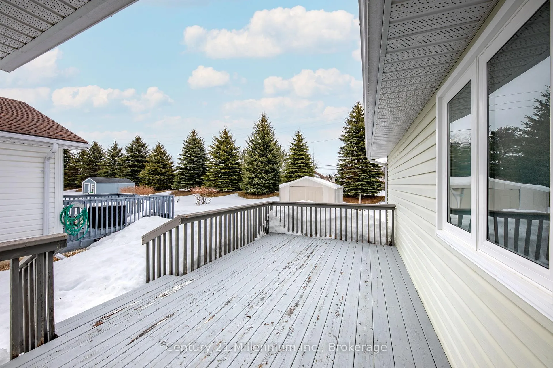 Photo 32 of 20 Illinois Crescent, Wasaga Beach — HOMEH
