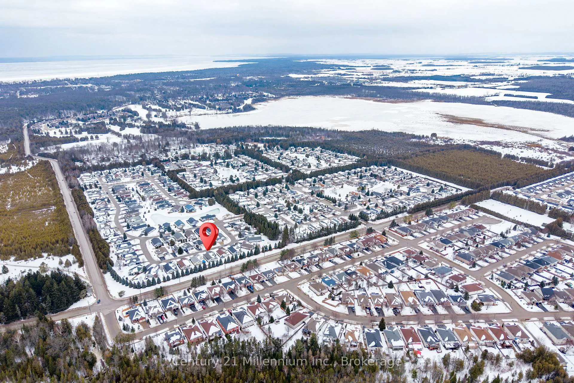 Photo 40 of 20 Illinois Crescent, Wasaga Beach — HOMEH