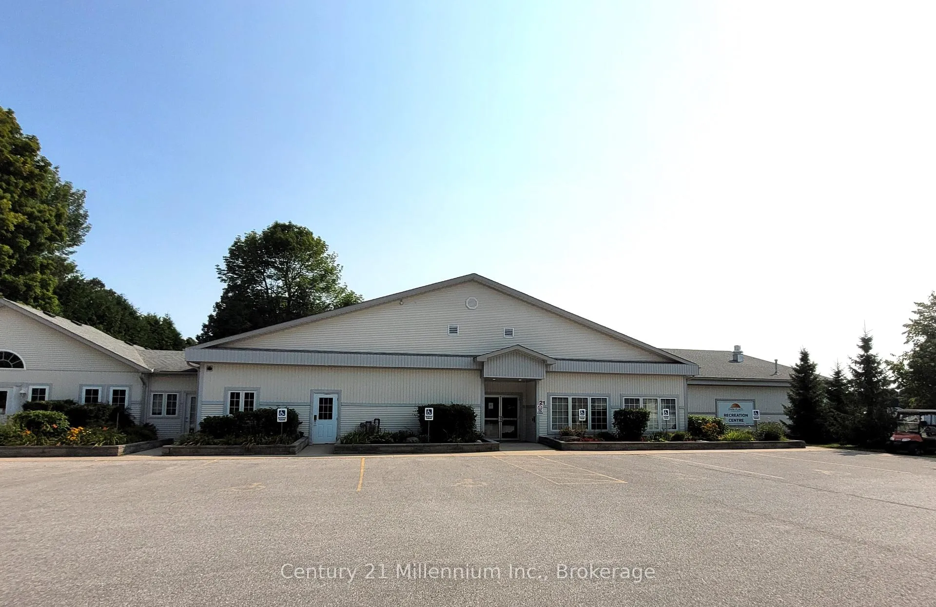 Photo 49 of 20 Illinois Crescent, Wasaga Beach — HOMEH
