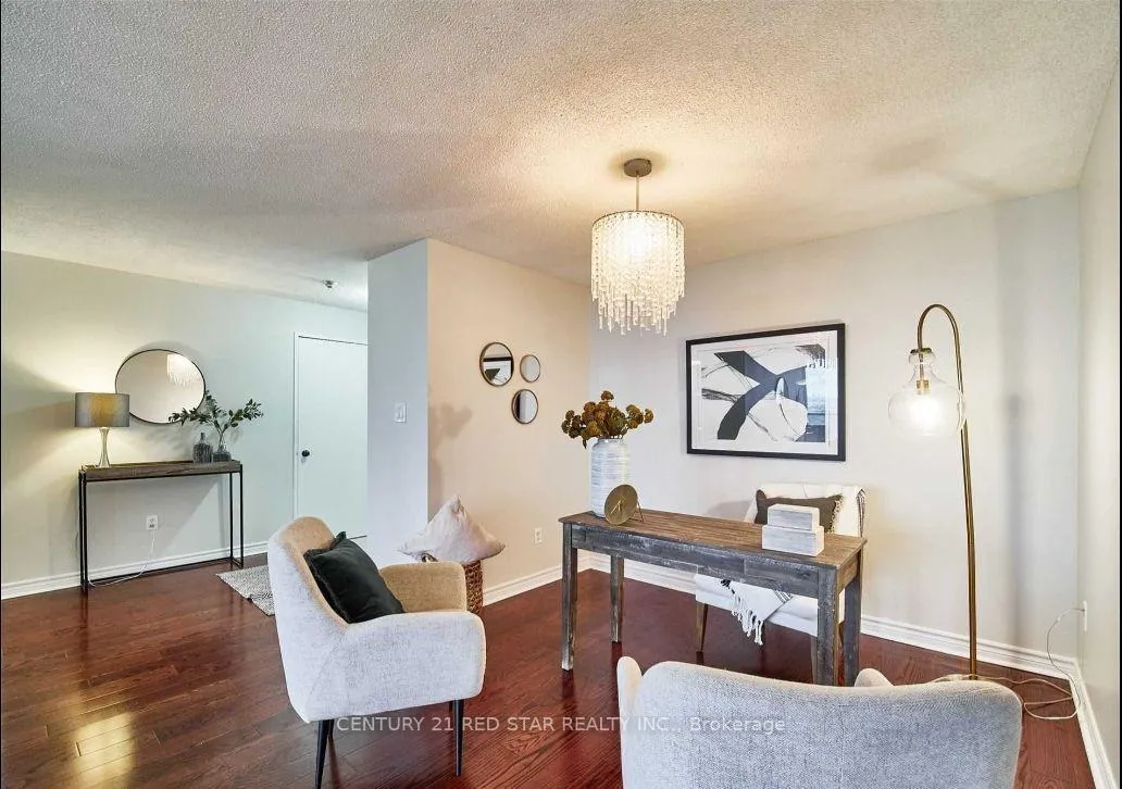 Photo 4 of Unit 1611, 1 Rowntree Road, Etobicoke, Mount Olive-Silverstone-Jamestown — HOMEH