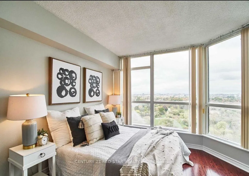 Photo 12 of Unit 1611, 1 Rowntree Road, Etobicoke, Mount Olive-Silverstone-Jamestown — HOMEH