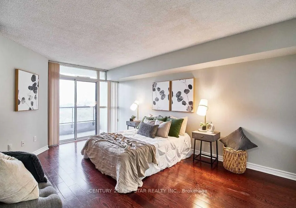 Photo 14 of Unit 1611, 1 Rowntree Road, Etobicoke, Mount Olive-Silverstone-Jamestown — HOMEH