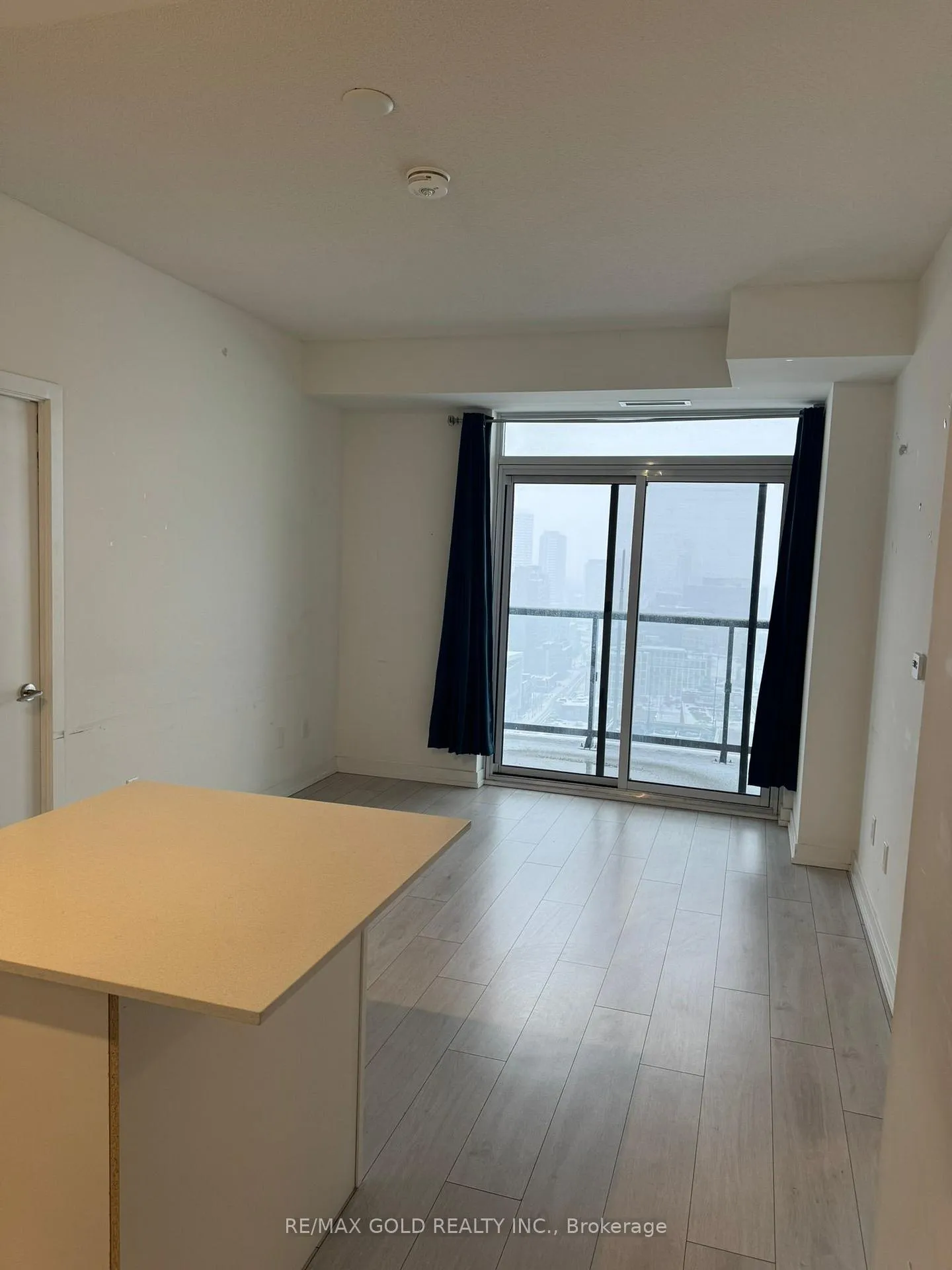 Photo 6 of Unit 2301, 55 Duke Street, Kitchener — HOMEH