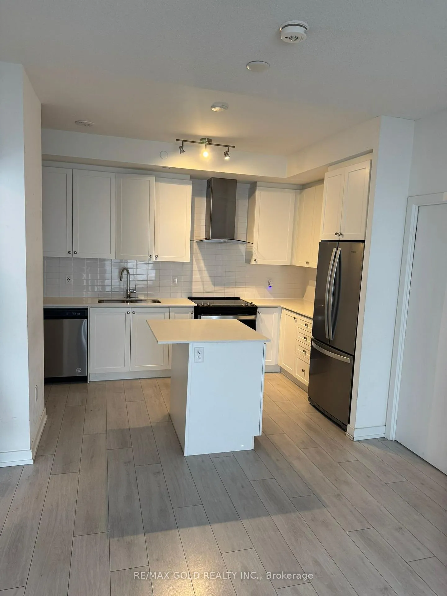 Photo 7 of Unit 2301, 55 Duke Street, Kitchener — HOMEH