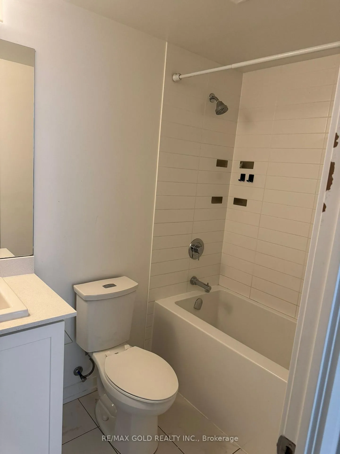 Photo 9 of Unit 2301, 55 Duke Street, Kitchener — HOMEH