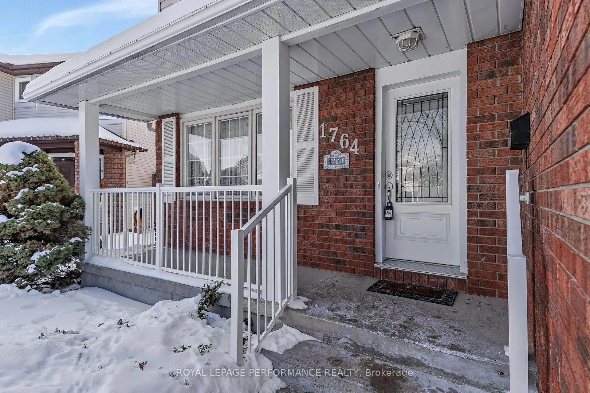 Photo 3 of 1764 Tache Way, Ottawa, Fallingbrook/Pineridge — HOMEH