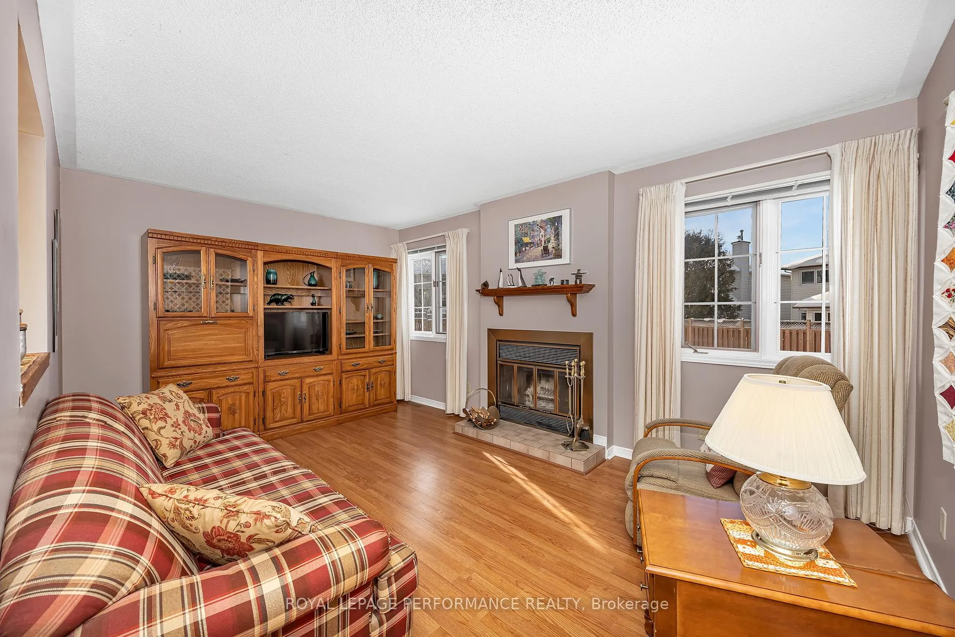 Photo 10 of 1764 Tache Way, Ottawa, Fallingbrook/Pineridge — HOMEH