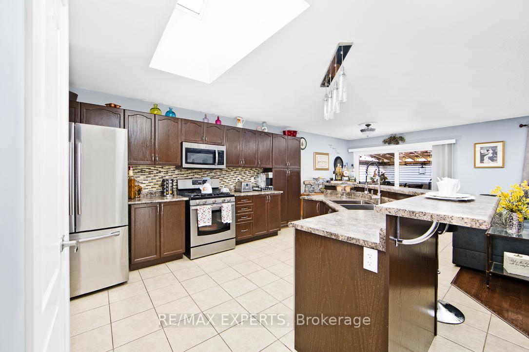 Photo 12 of 2184 Nevils Street, Innisfil, Alcona — HOMEH
