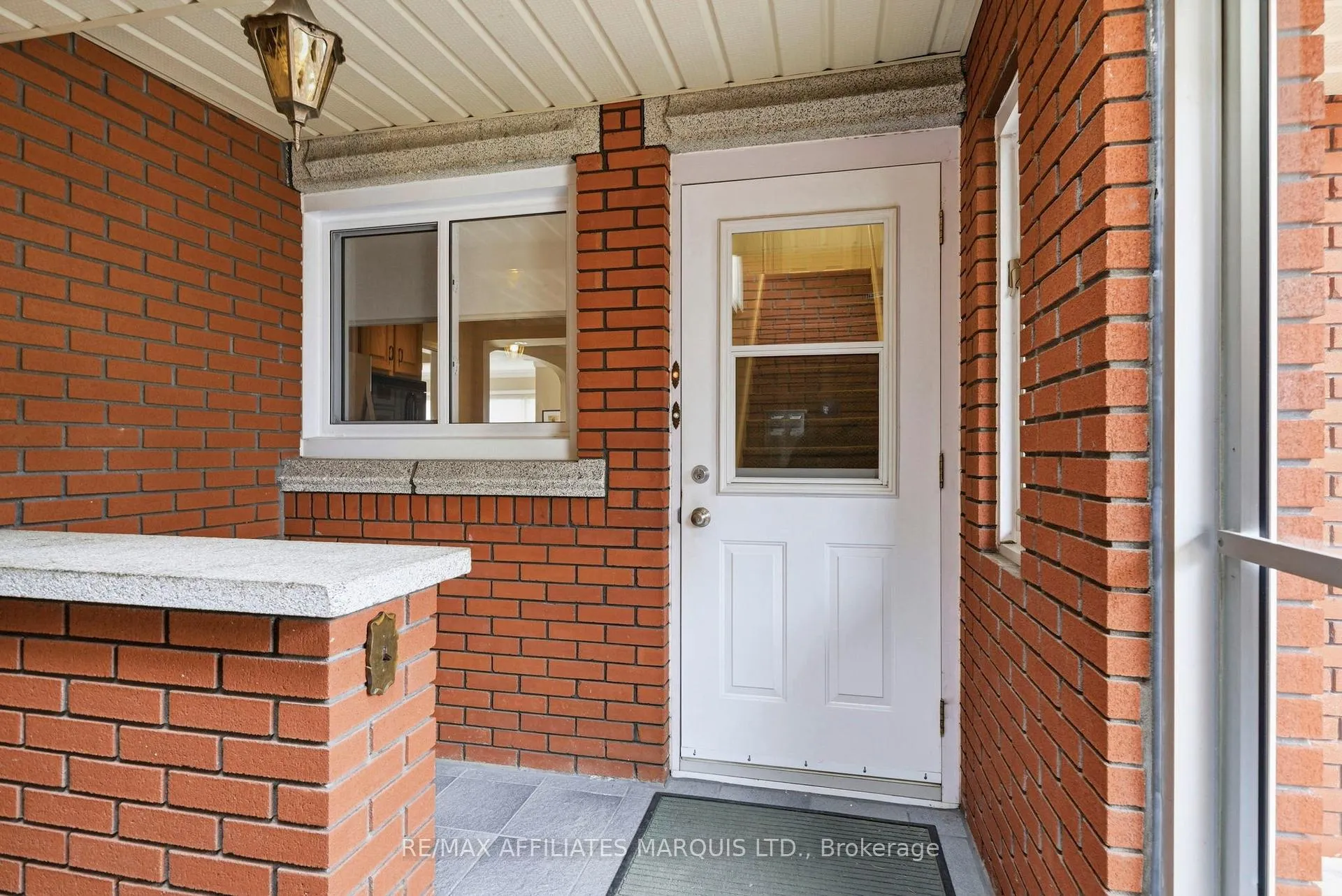 Photo 4 of 1318 Montreal Road, Cornwall — HOMEH