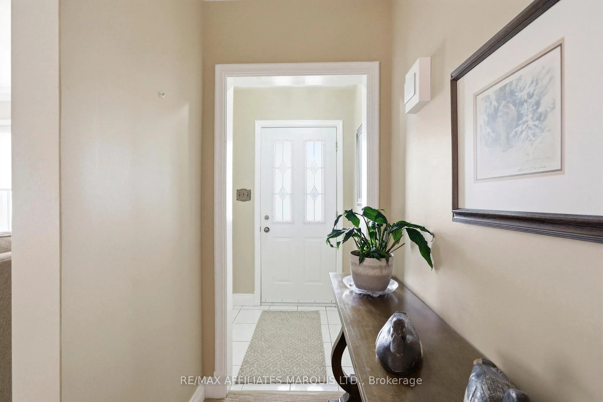 Photo 5 of 1318 Montreal Road, Cornwall — HOMEH