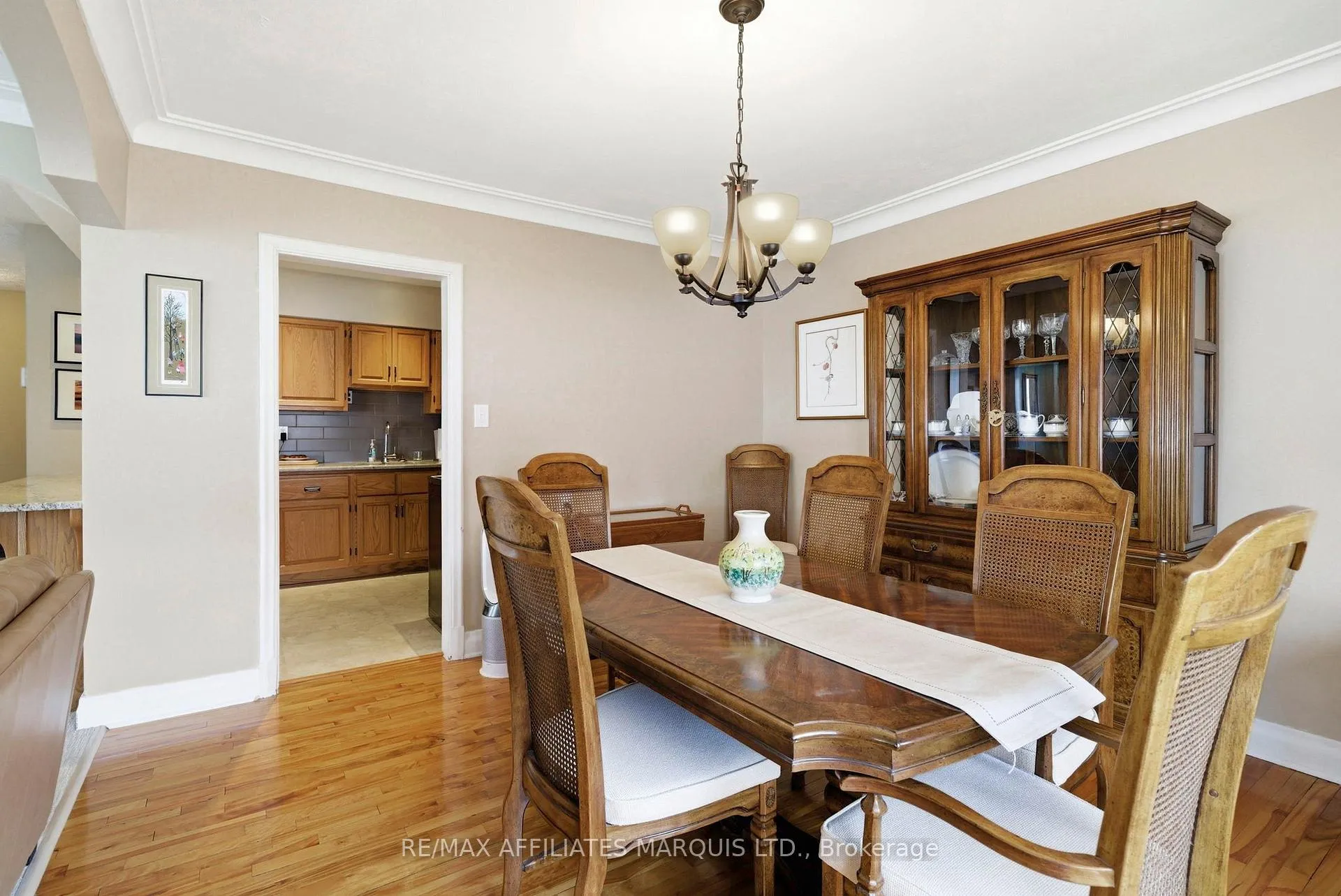 Photo 11 of 1318 Montreal Road, Cornwall — HOMEH
