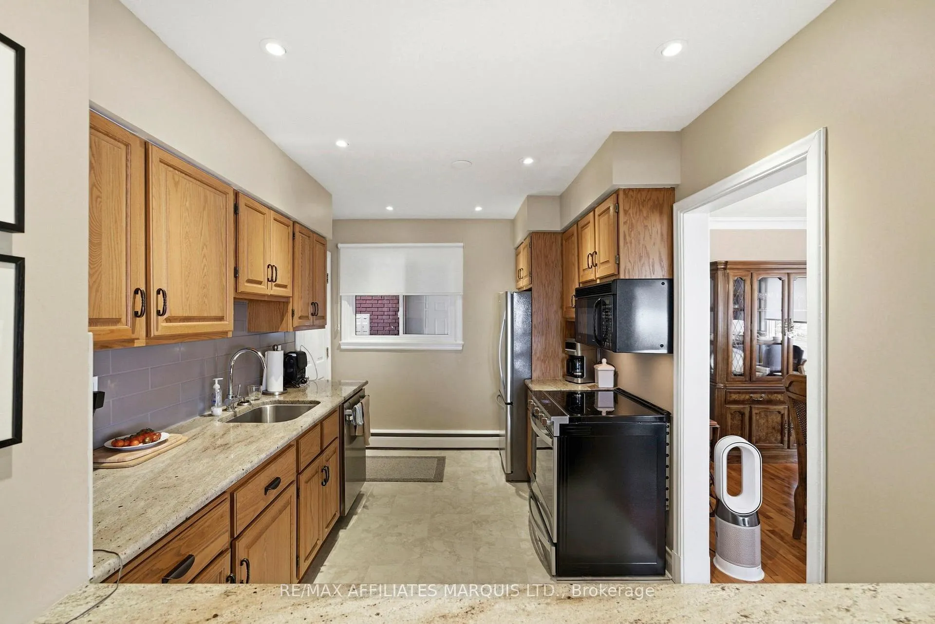 Photo 15 of 1318 Montreal Road, Cornwall — HOMEH