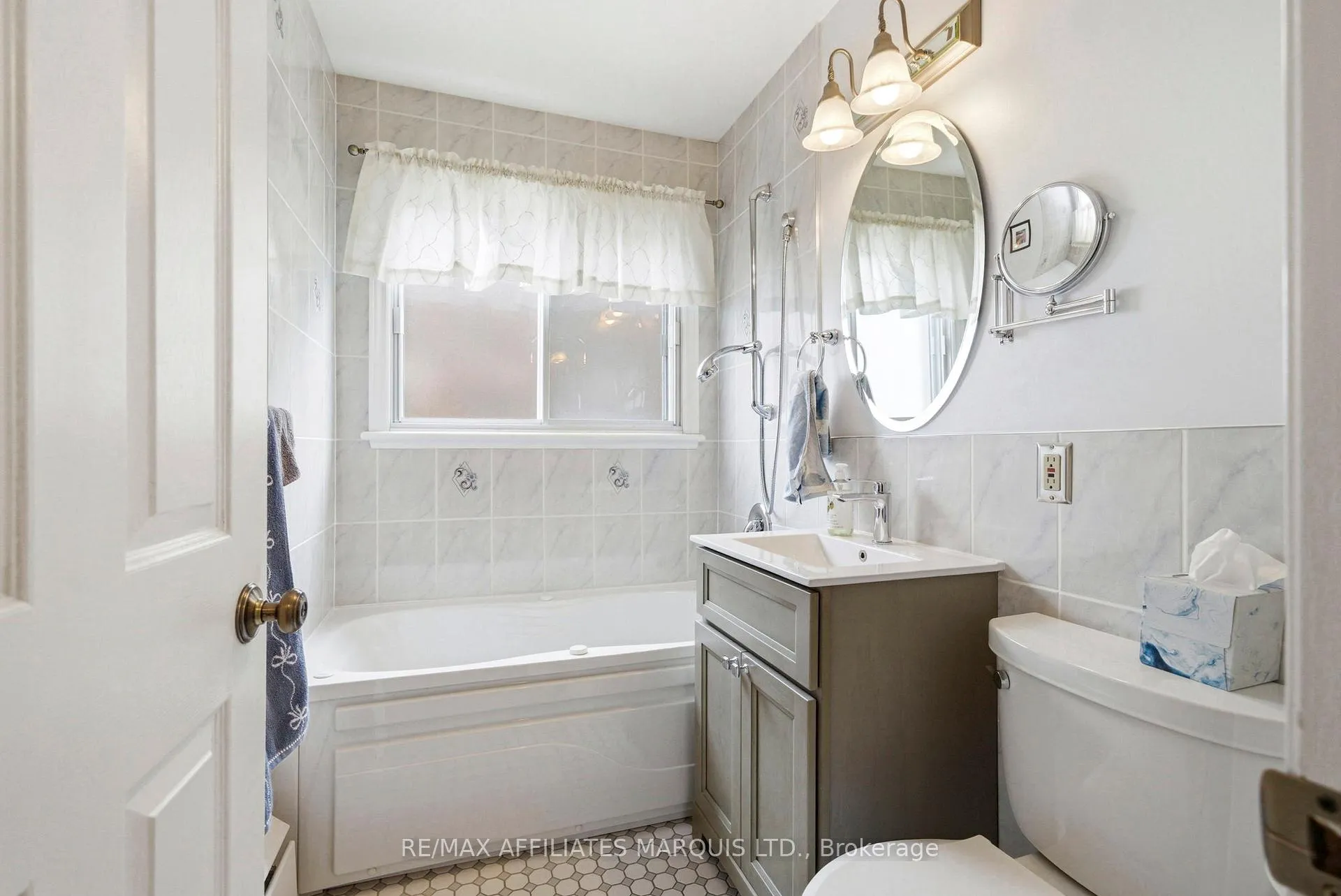 Photo 18 of 1318 Montreal Road, Cornwall — HOMEH