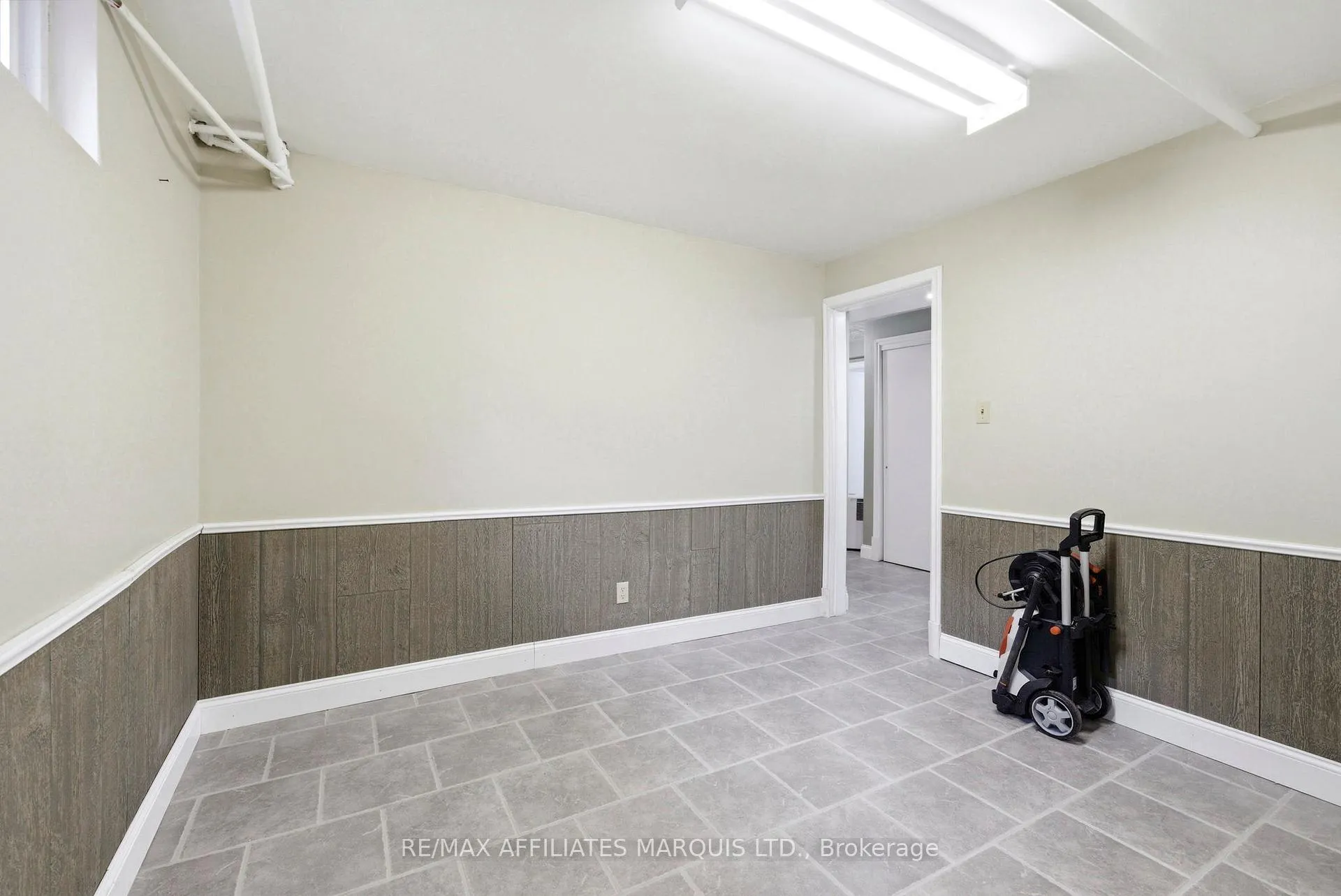 Photo 37 of 1318 Montreal Road, Cornwall — HOMEH