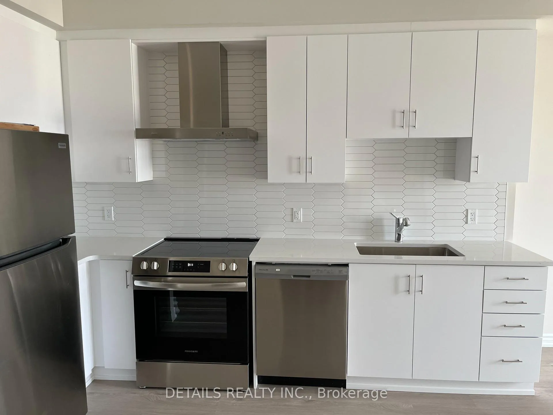 Photo 4 of Unit 403, 1350 Hemlock Road, Ottawa, CFB Rockcliffe and Area — HOMEH