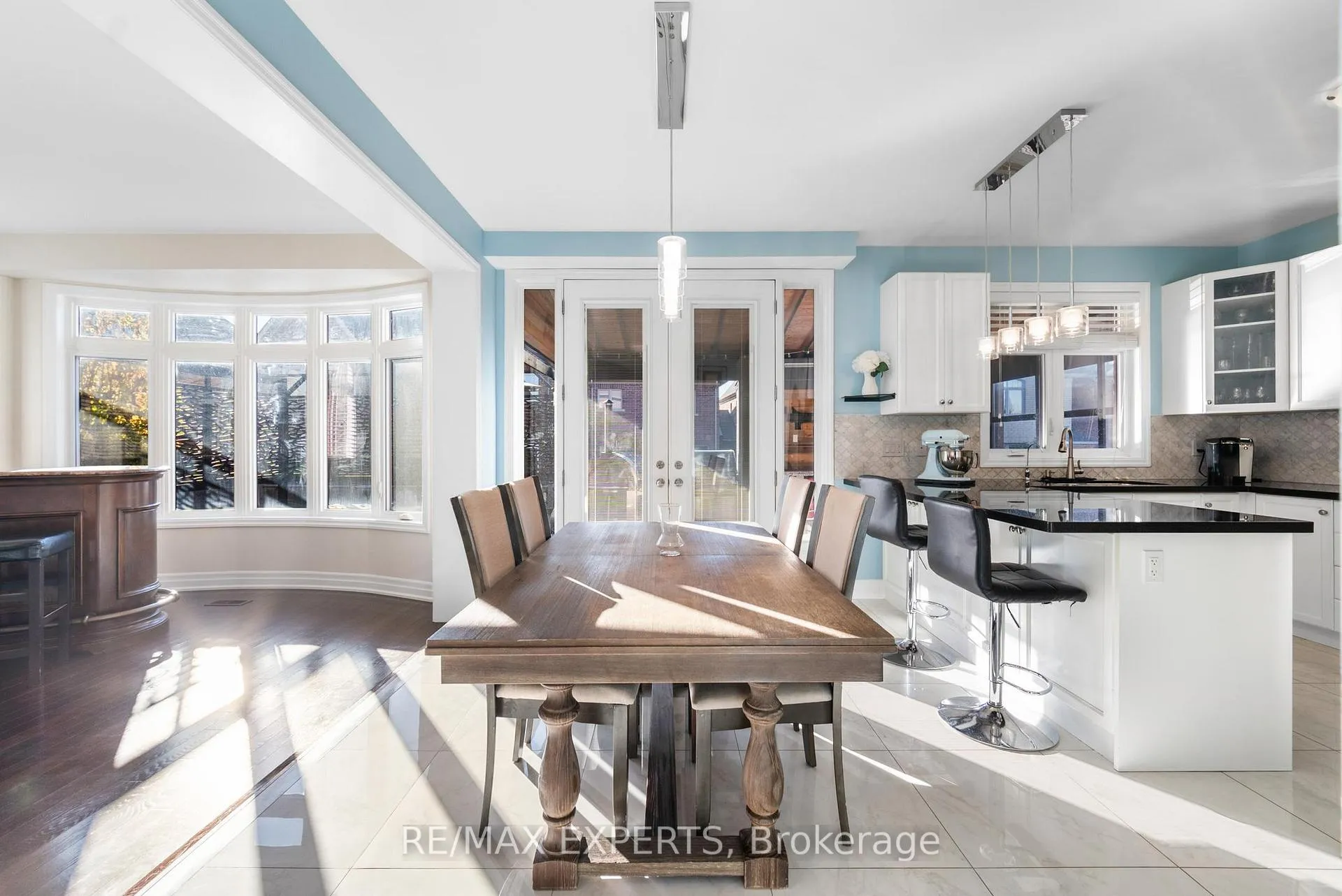 Photo 15 of 50 Lilly Valley Crescent, King, King City — HOMEH