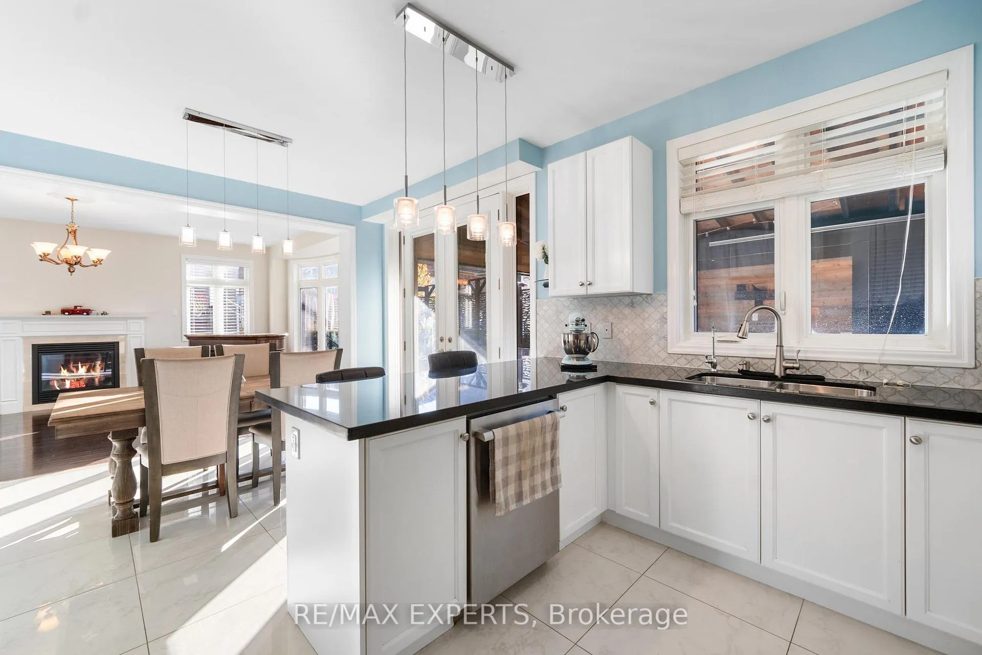 Photo 18 of 50 Lilly Valley Crescent, King, King City — HOMEH