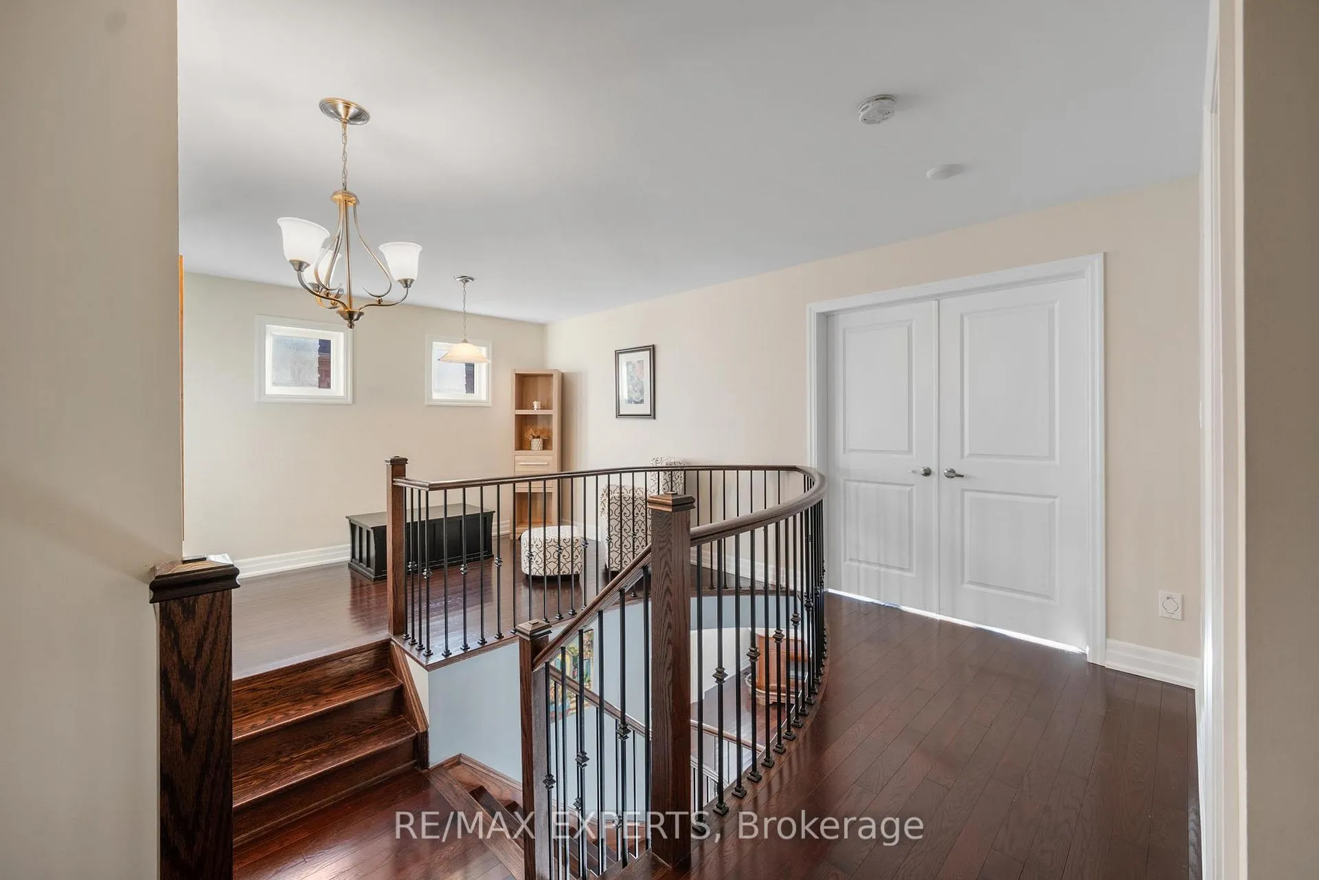 Photo 24 of 50 Lilly Valley Crescent, King, King City — HOMEH