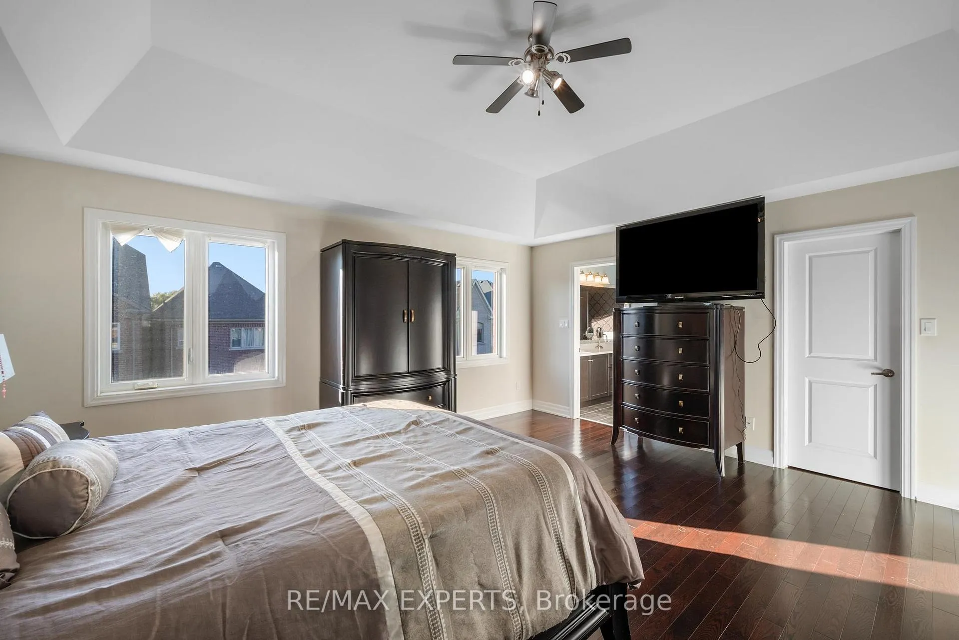 Photo 27 of 50 Lilly Valley Crescent, King, King City — HOMEH