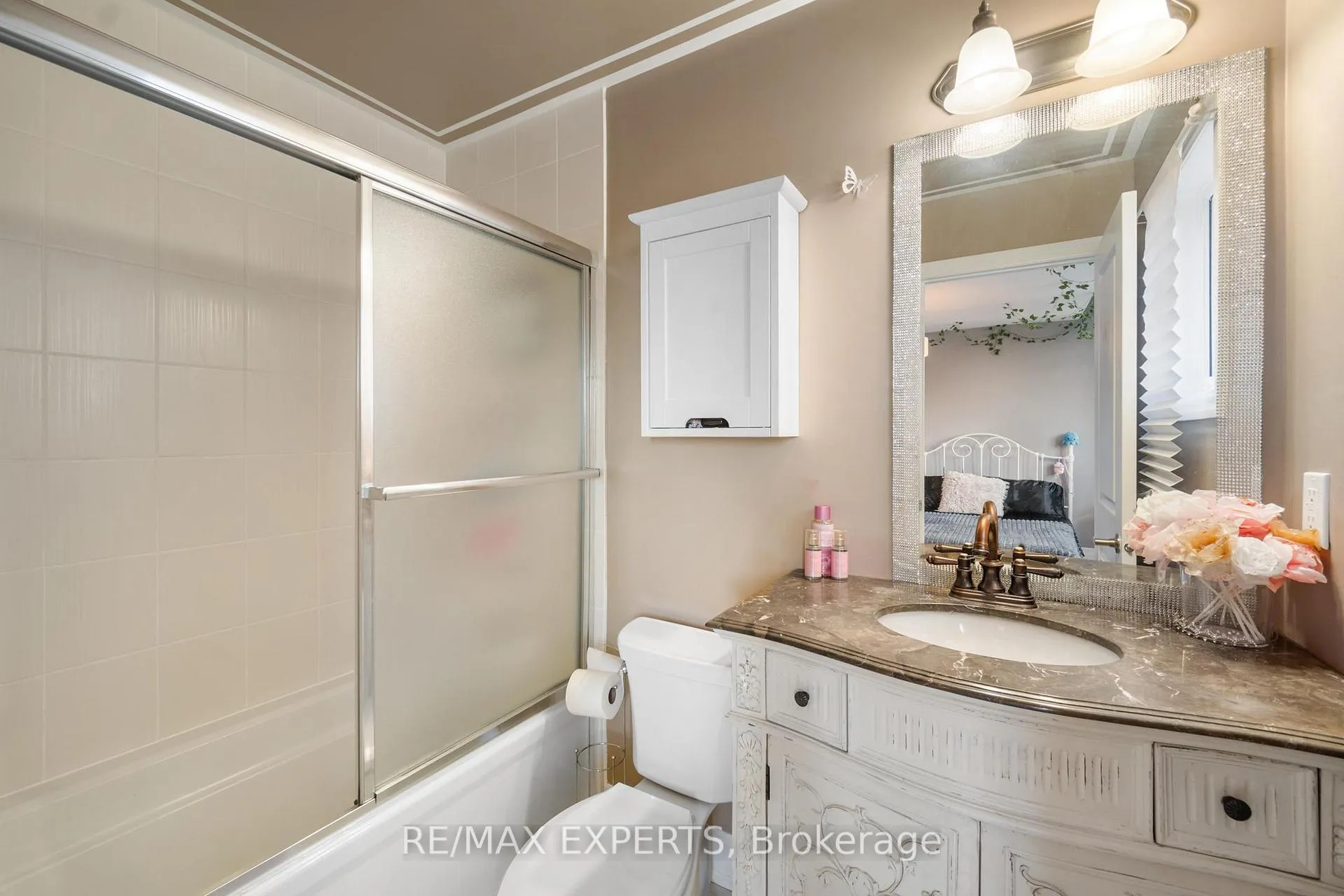 Photo 33 of 50 Lilly Valley Crescent, King, King City — HOMEH
