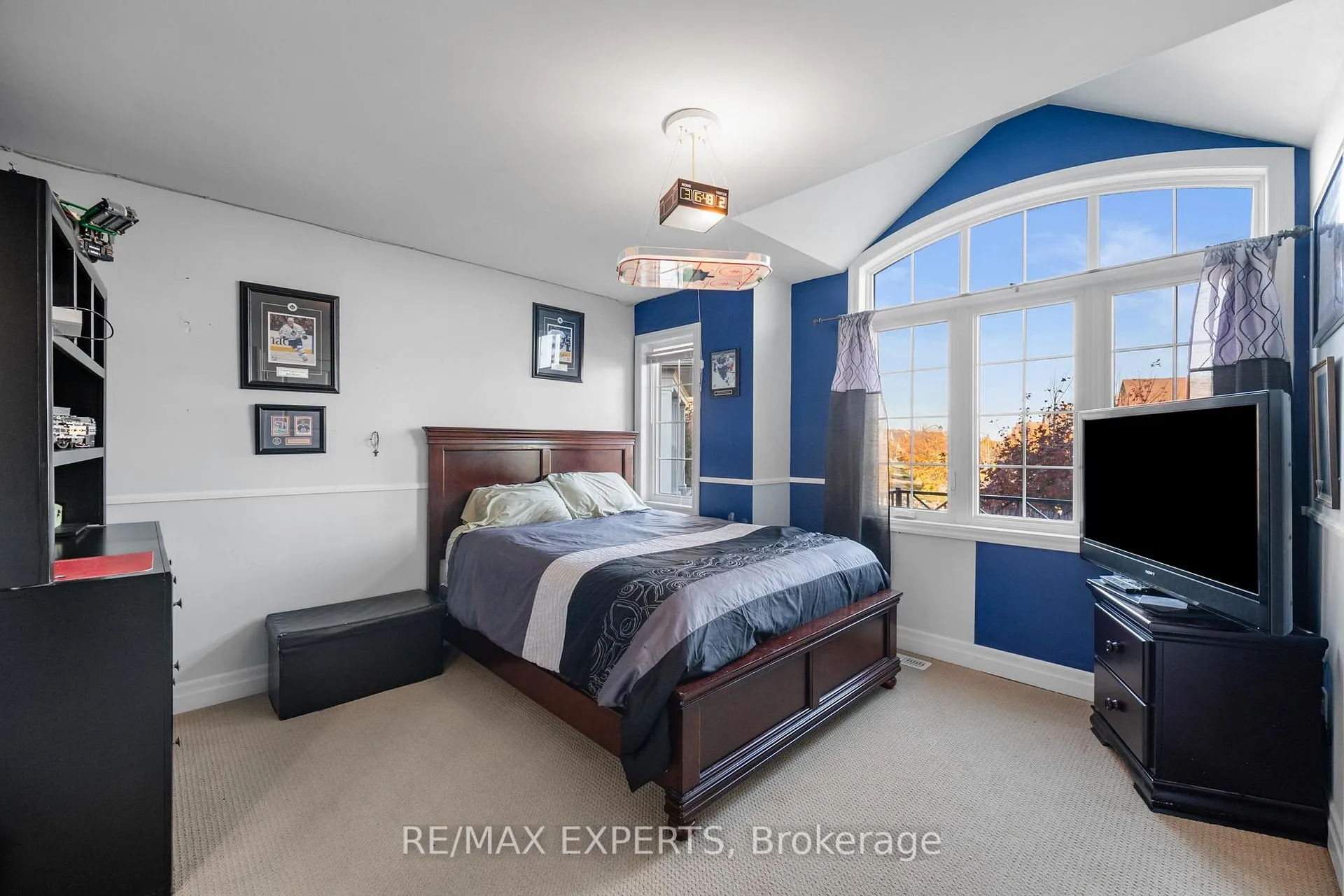 Photo 34 of 50 Lilly Valley Crescent, King, King City — HOMEH