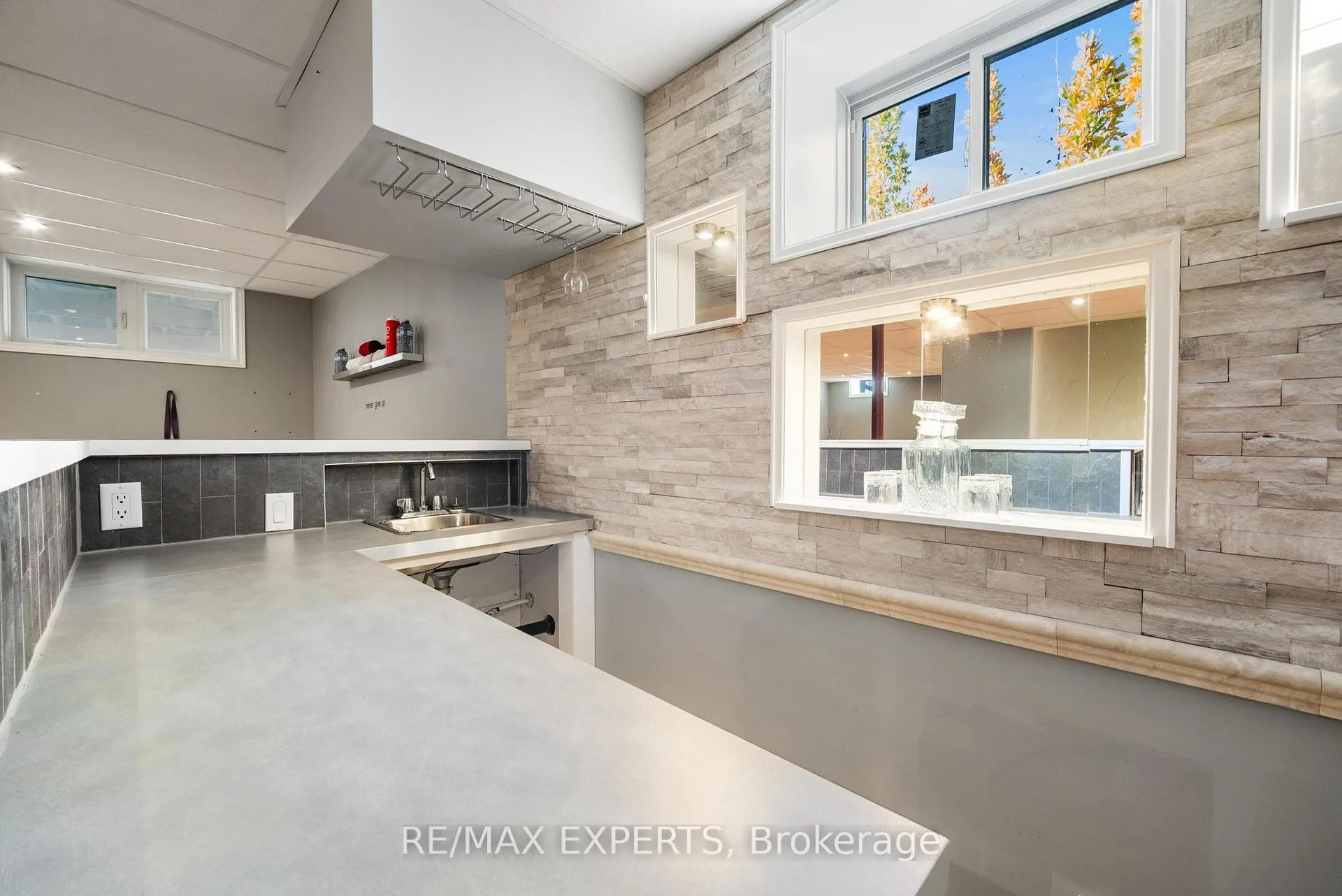 Photo 39 of 50 Lilly Valley Crescent, King, King City — HOMEH