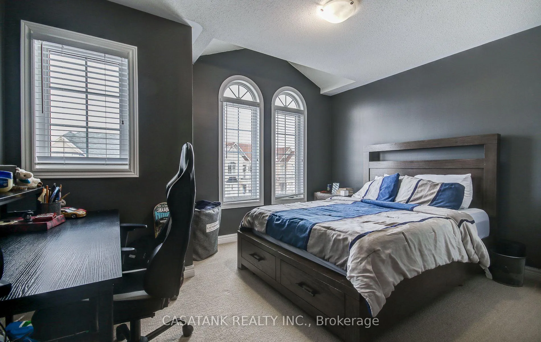 Photo 8 of 20 Zelda Road, Brampton, Sandringham-Wellington North — HOMEH