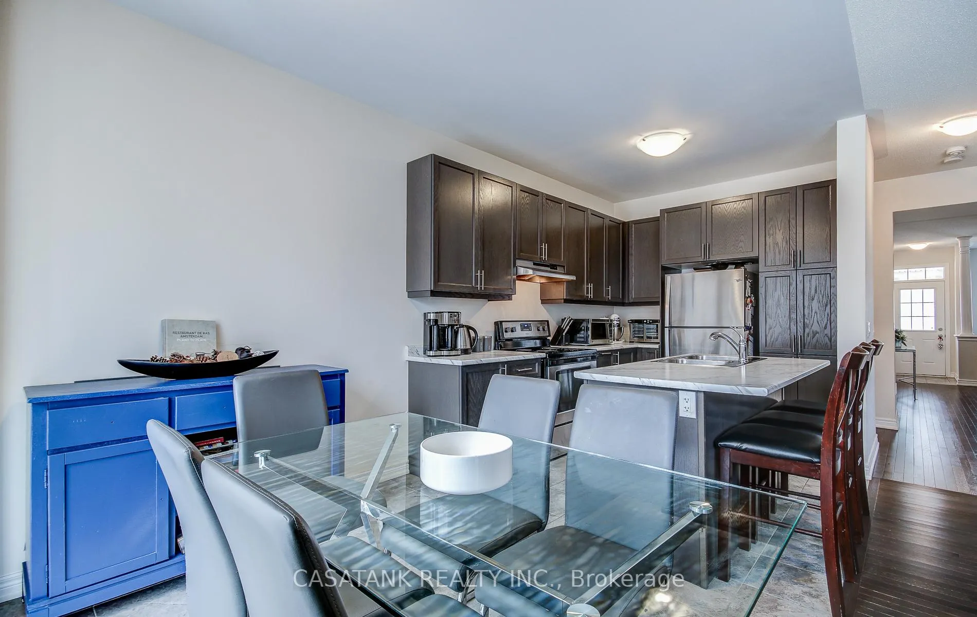 Photo 11 of 20 Zelda Road, Brampton, Sandringham-Wellington North — HOMEH
