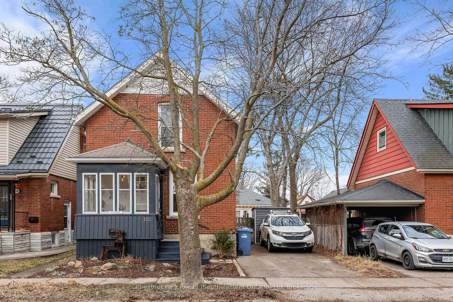 Photo 2 of 122 Kingsmill Avenue, Guelph, St. Patrick's Ward — HOMEH