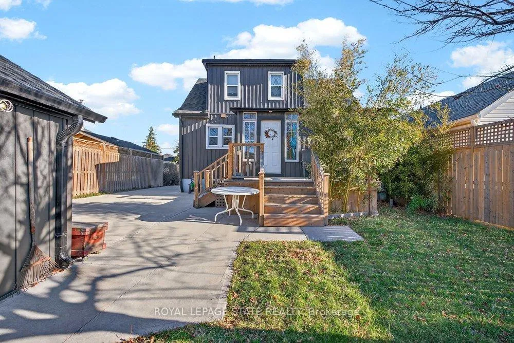Photo 8 of 710 Rennie Street, Hamilton, Parkview — HOMEH