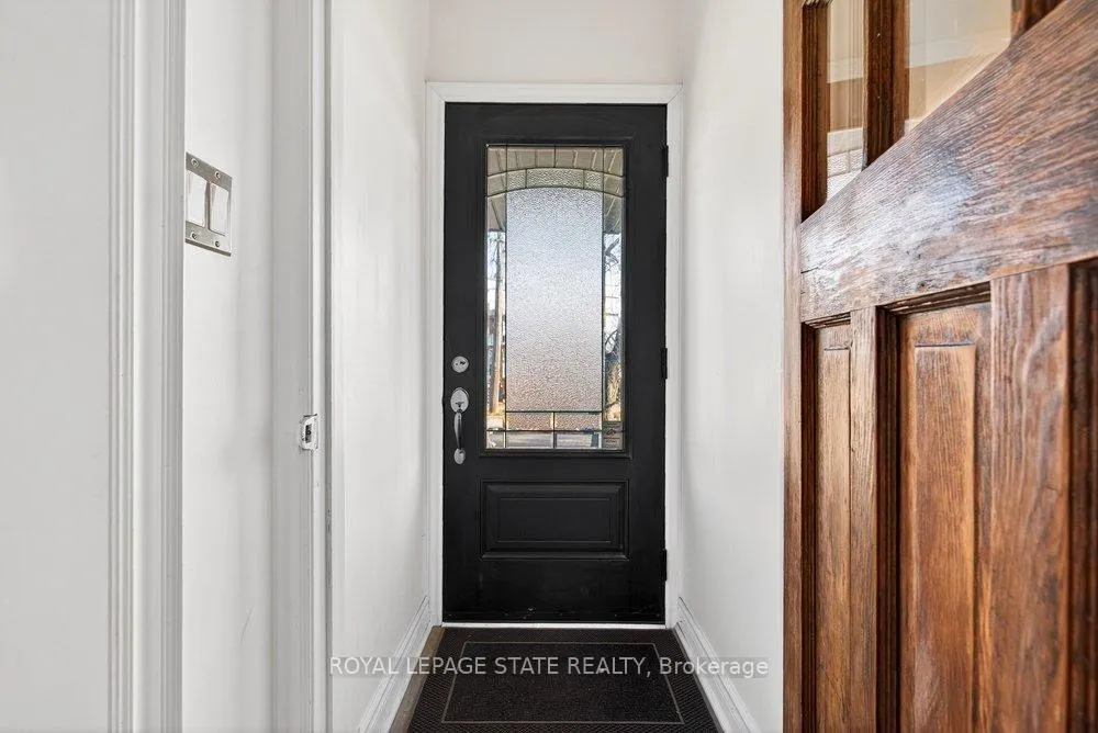 Photo 12 of 710 Rennie Street, Hamilton, Parkview — HOMEH